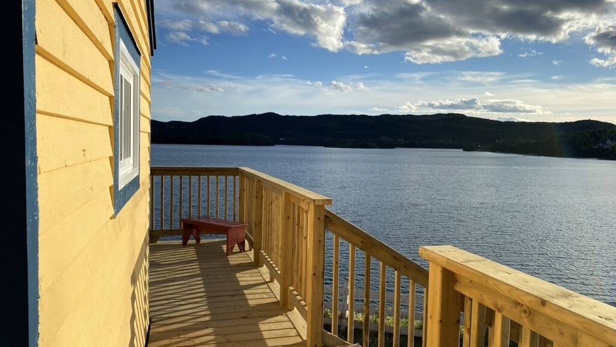 Trinity House | One bedroom two bath beach house over looking the ocean.
