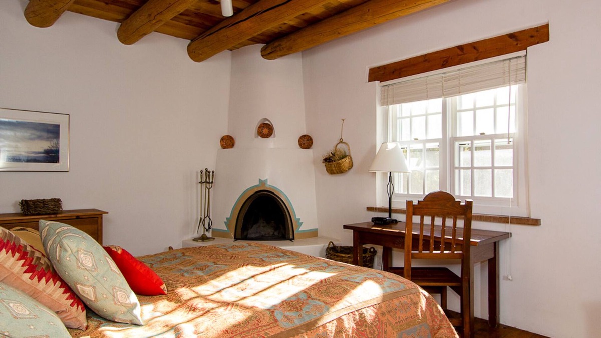 Downtown Santa Fe House | One Bedroom, Two Bath, Sunset Views & Kiva Fireplaces. Walk Downtown!