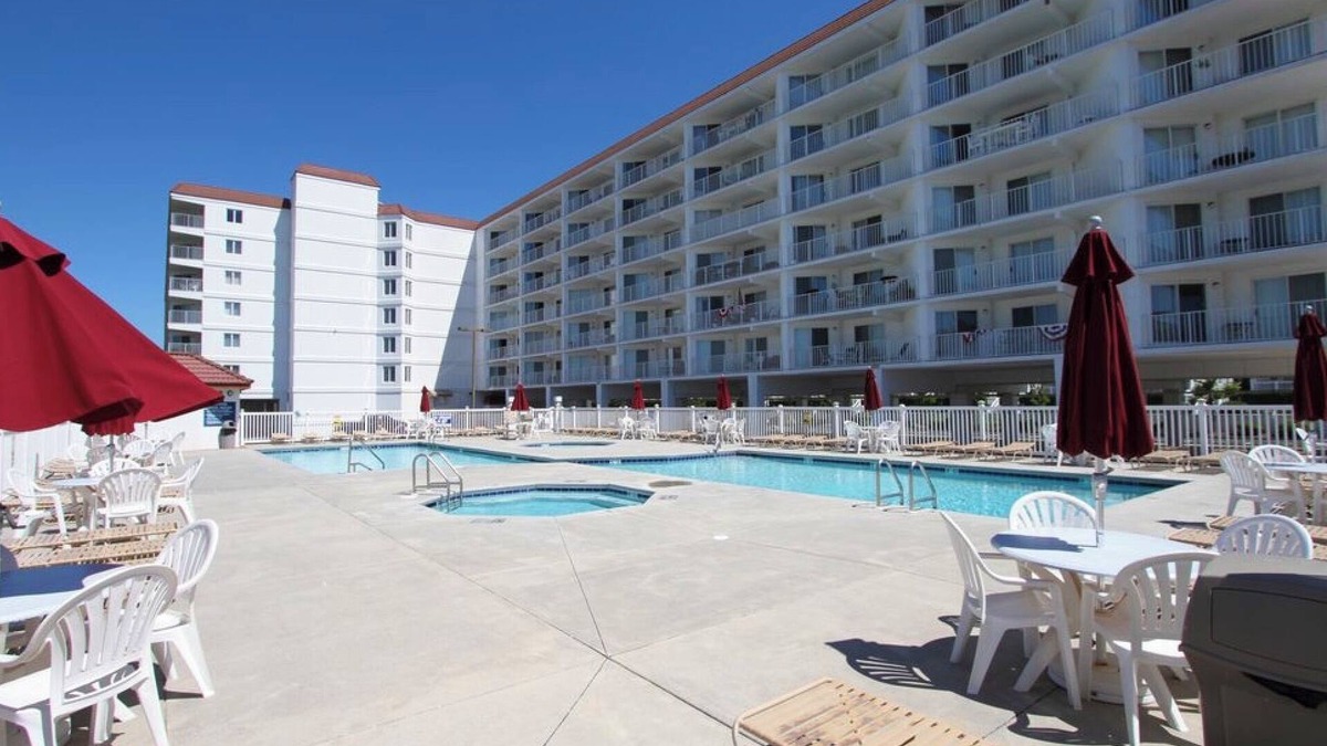 Diamond Beach Condo | One block from beach! 5 minute walk!