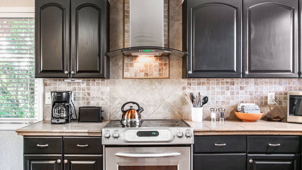 Dayton House | One-Block to Dayton’s Historic Center, Wine Tasting, Restaurants, Dog Friendly