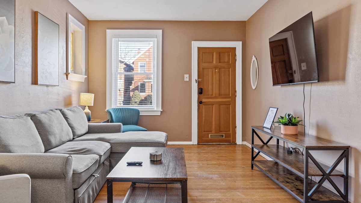 Clifton Heights Apartment | One BR with Workspace and Fenced Backyard, St. Louis, MO