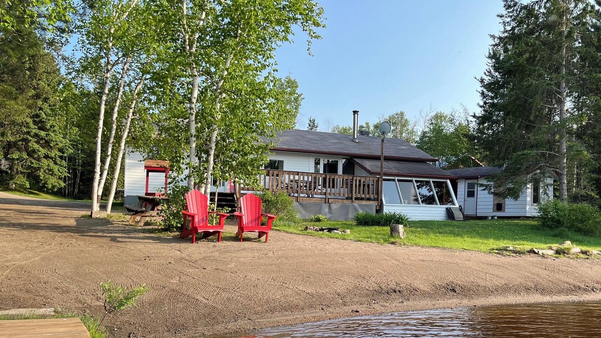 Unorganized Thunder Bay District Cottage | One Island Lake Camp