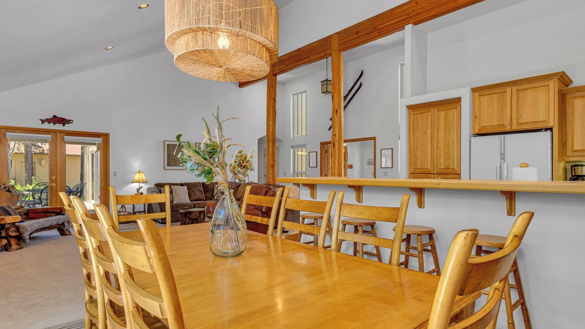 Deer Park House | One Level, Open Floor Plan, 4 Bdrm Home Hot Tub Pet Friendly, 10 SHARC Passes
