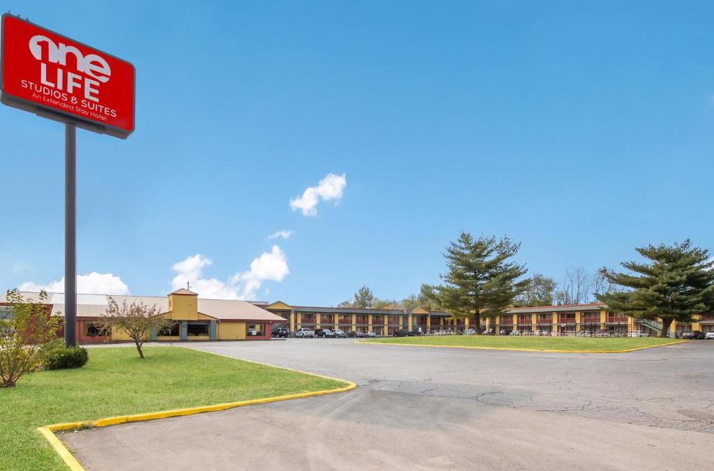 Evansville Hotel | ONE LIFE STUDIOS