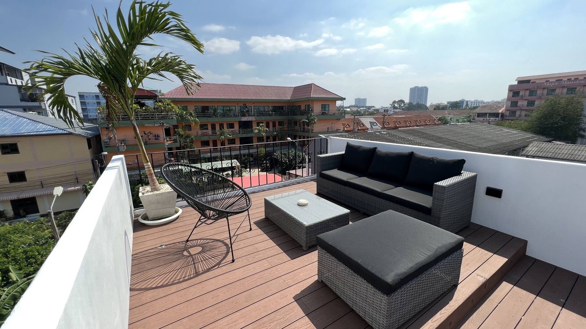 Central Pattaya House | One Lodge