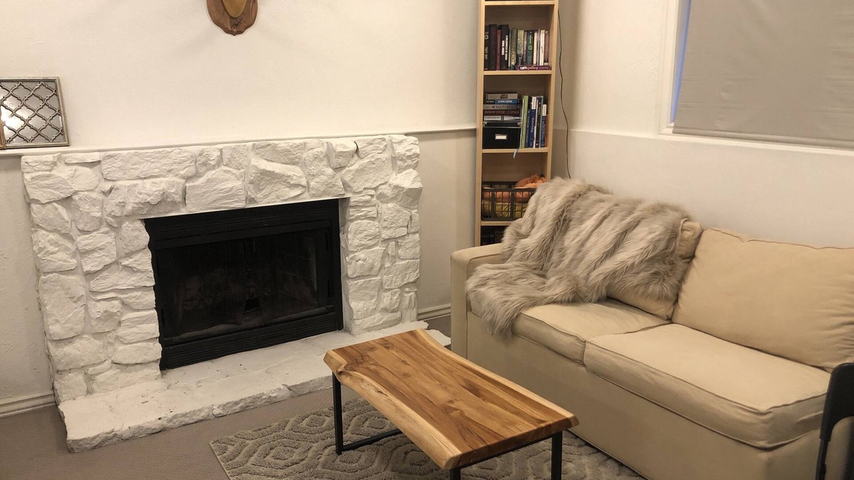 Murray Apartment | One Night Stay - Late check-in