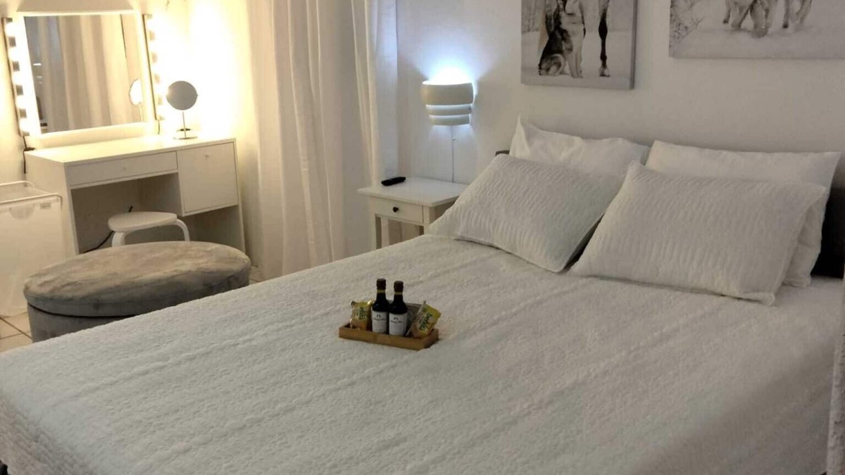 Levittown Apartment | One of a kind! Apartment with everything.