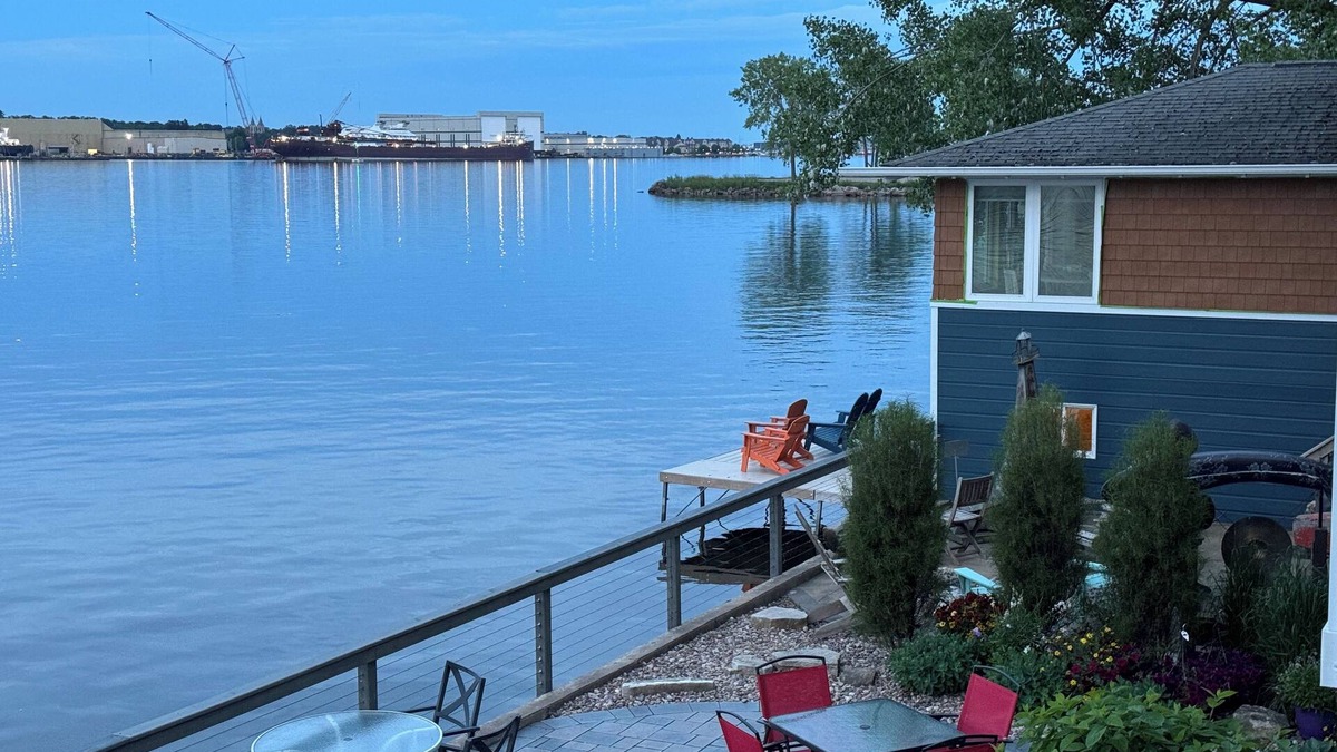 Sturgeon Bay Cottage | One of a Kind Door County boathouse awaits your visit