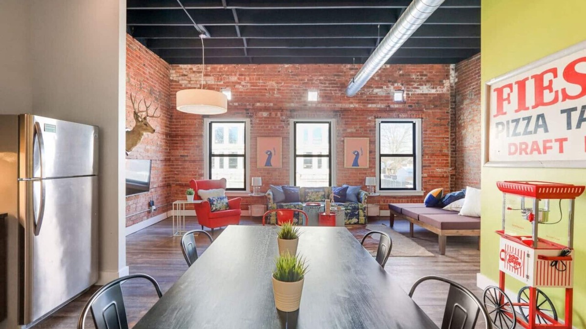 Detroit Apartment | One Of A Kind Huge Loft Minutes From Downtown