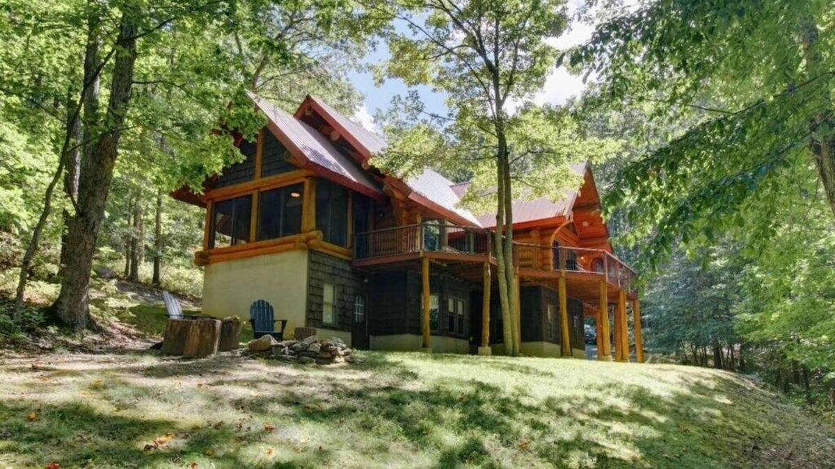 Valley Springs House | One of a Kind Log Home Tucked Away in the Woods!
