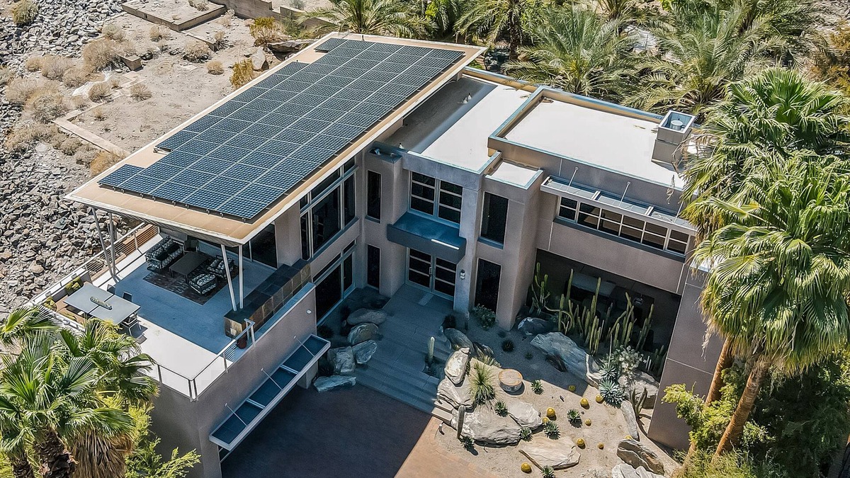 The Mesa House | One-of-a-kind luxury home with private pool & spa, WiFi, AC & on-site ruins
