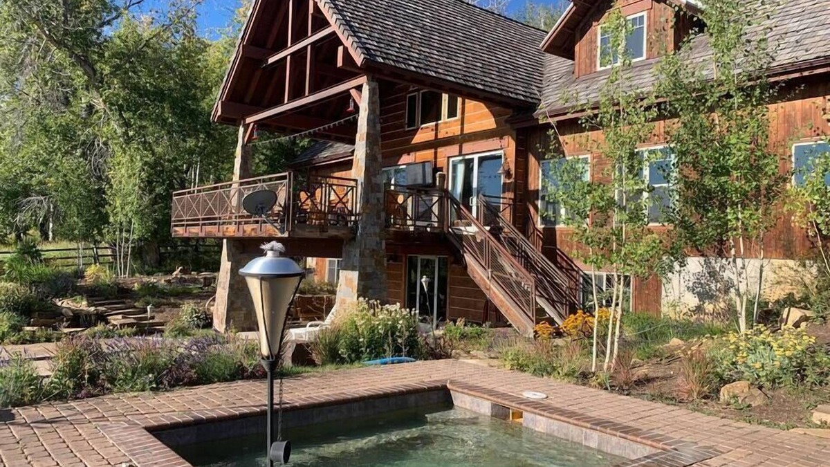 Gypsum House | One of a Kind, Perfect Mountain Retreat on 750 private acres