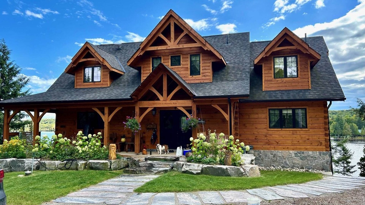 Magnetawan Cottage | One of a Kind Timber Framed Waterfront Escape w/Hot Tub!
