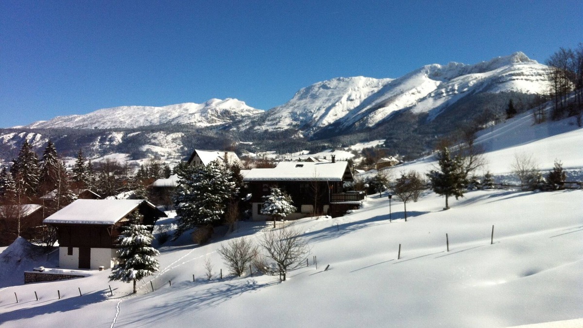 Villard-de-Lans Apartment | One of a kind! Very nice apartment. in chalet "le SanMarToine" with stunning views