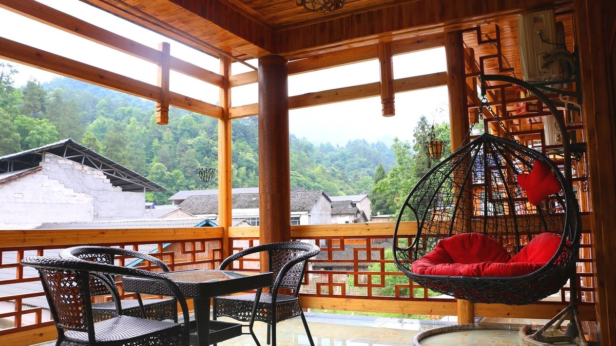 Wulingyuan House | one step to heaven inn