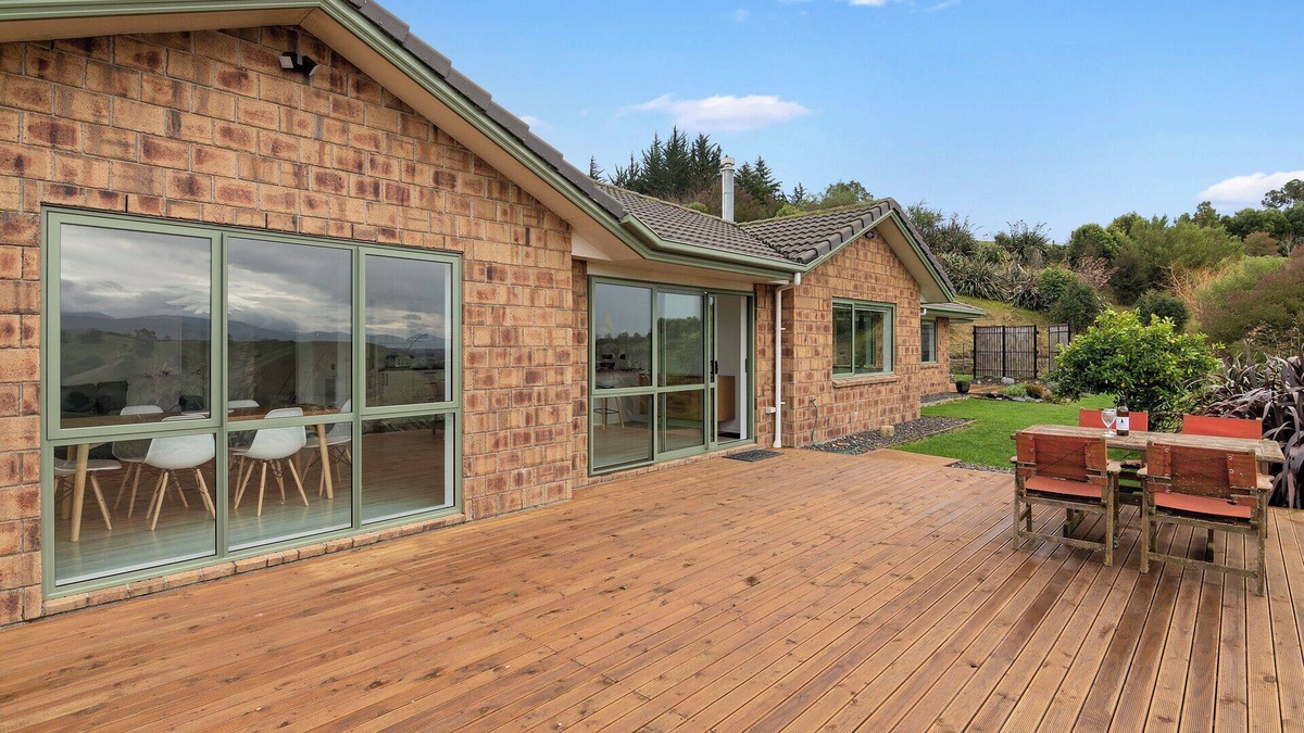 Wakefield House | One Two Eight - Richmond Holiday Home