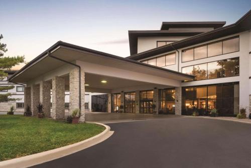 Ashwaubenon Hotel | Oneida Casino Hotel