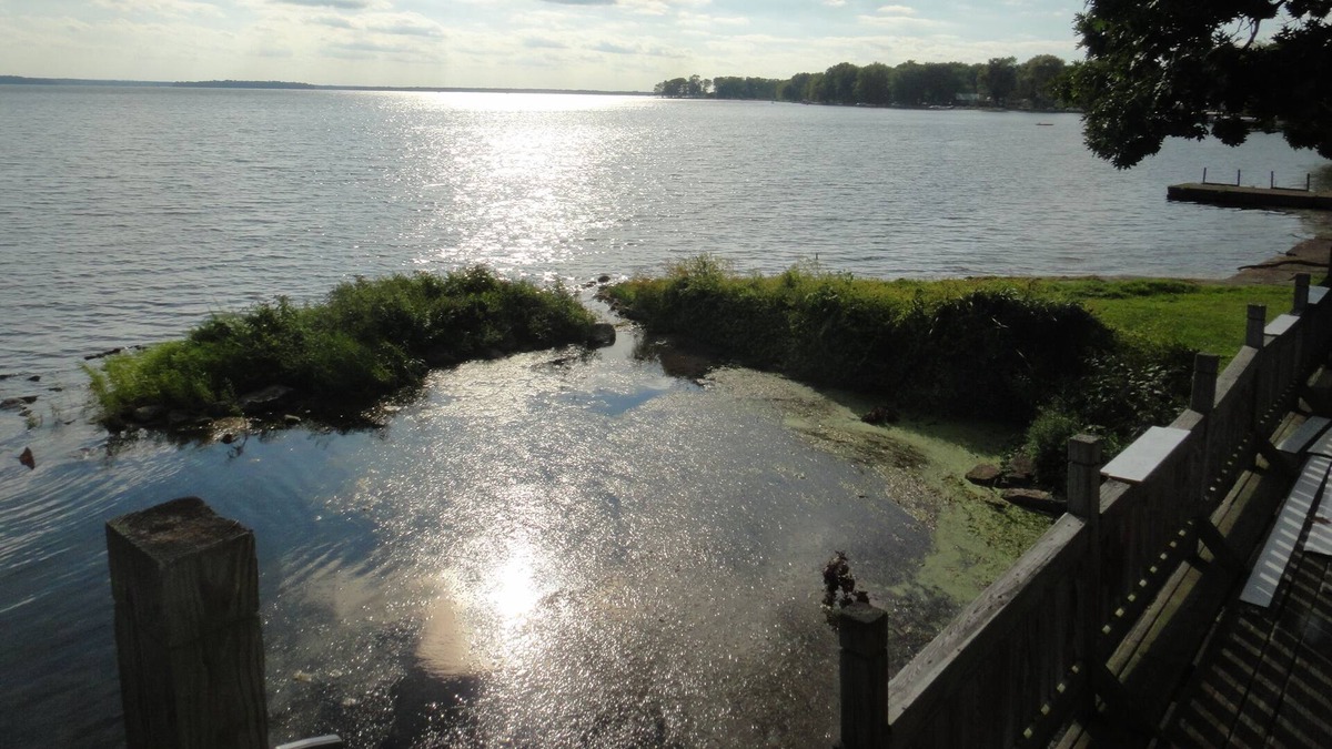 Constantia House | Oneida Lake-Private sleeps six brand new ac in brms - 20 MILES N OF SYRACUSE
