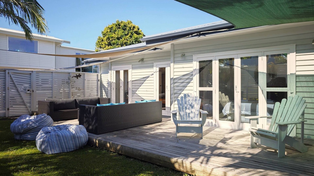 Oneroa House | Oneroa Village, 5 mins to Oneroa beach, Restaurants & Shops | Be My Guest