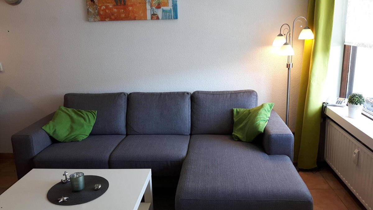 Kellenhusen Apartment | only 100 m to the beach bright and friendly apartment, balcony with side sea view