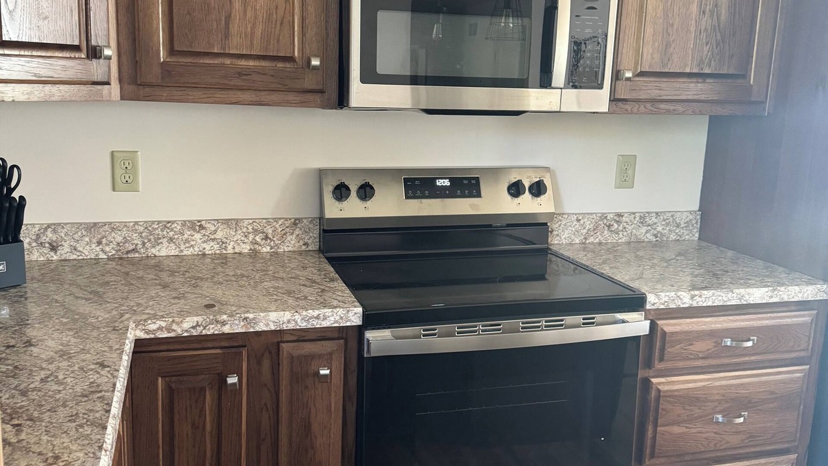 Burnham House | Only 29 miles from Beaver Stadium, perfect for PSU fans! Directly off route 322