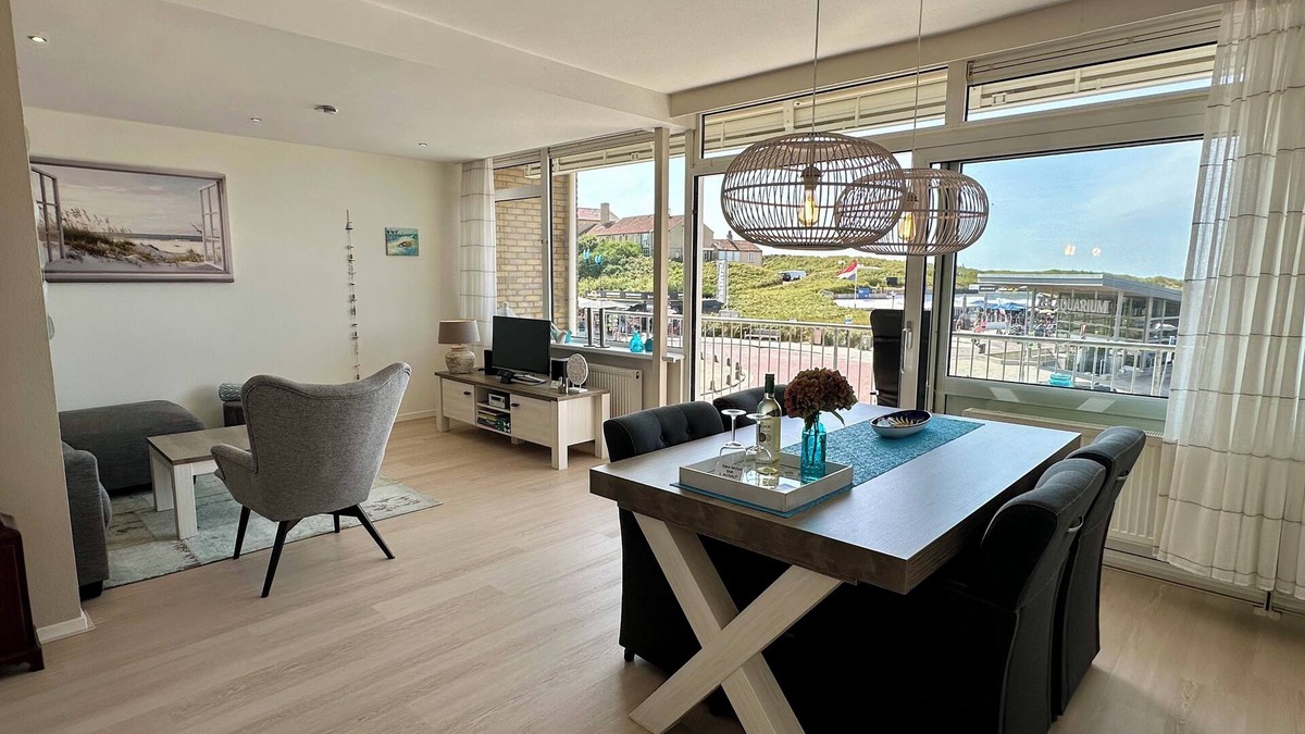 Bergen aan Zee Condo | Only 50 m from the beach! Wonderful and comfortably furnished vacation apartment
