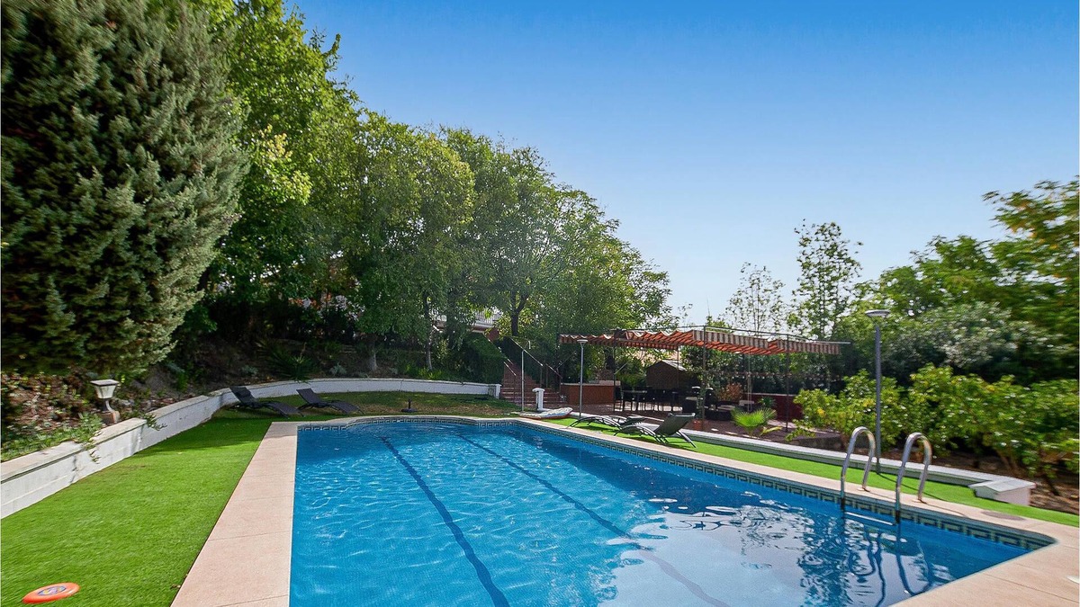 Cordoba House | Only about 10 minutes from Córdoba, this vacation home with private pool awaits you.