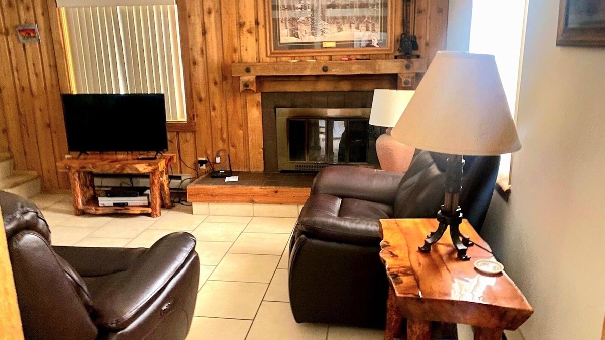 West Yellowstone House | Only blocks from Yellowstone! Fireplace, Propane Grill & Designated Yard!