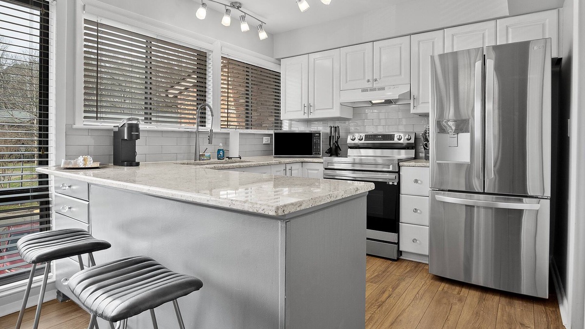 Chapel Hill House | Only two miles to UNC campus