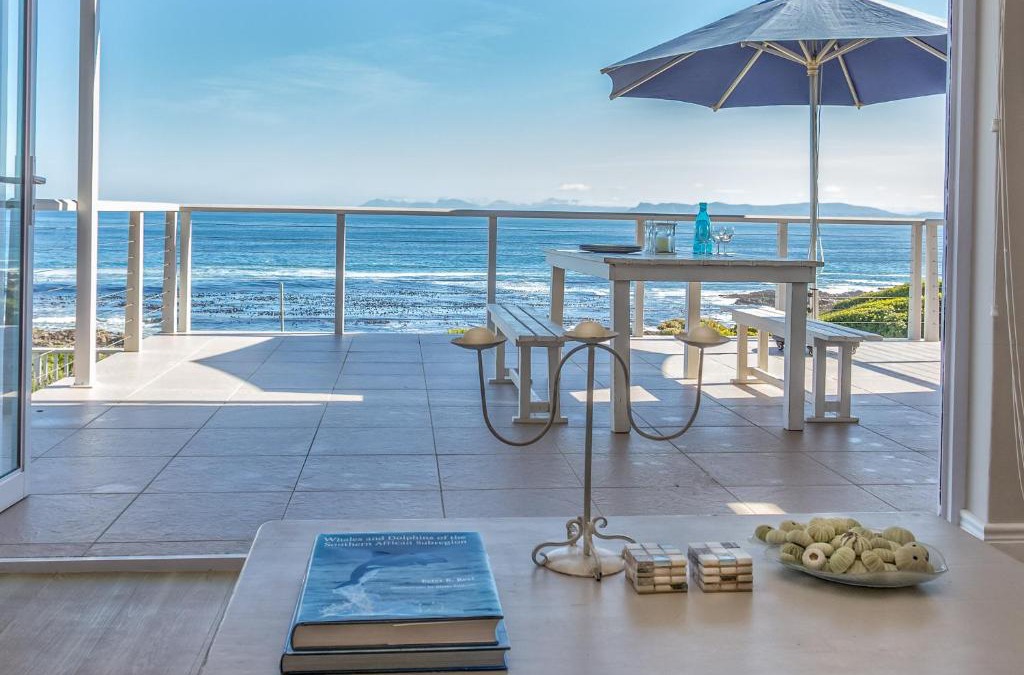 Gansbaai House | Ons C-Huis - Gansbaai Seafront Accommodation, back-up power