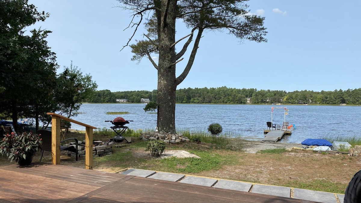 West Wareham Cottage | Onset beach, Cape code , Blackmore pond, private waterfront cottage