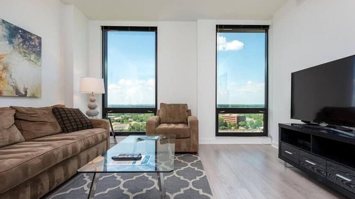 Reston Apartment | Onsite Parking & Library | Reston Town Center | nr DC