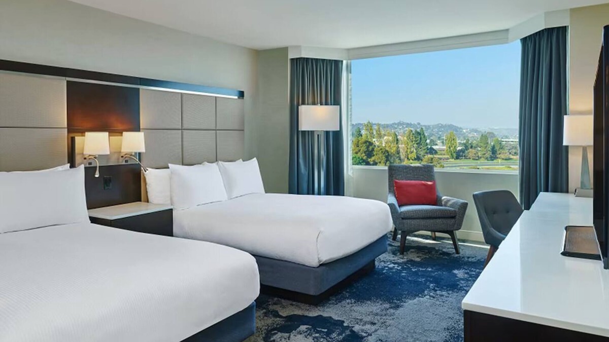 Redwood Shores Hotel | Onsite Pool, Classic 2 Double Room, Grand Bay San Francisco Hotel