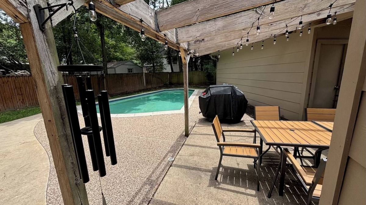 Kingwood House | Open, Comfortable Kingwood Home Family Friendly With Pool MUST SEE