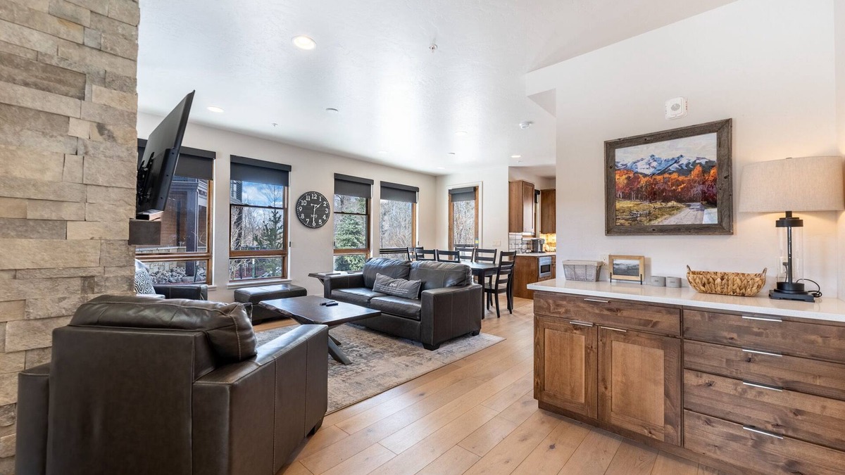 Silverthorne House | Open-Concept Townhome Next to Blue River w/Private Wrap-Around Patio!