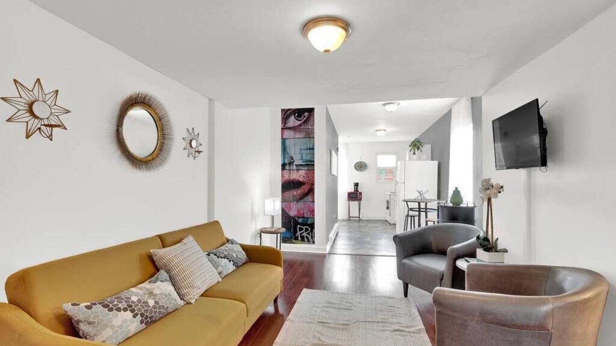 Norris Square Apartment | Open Flat by Park & Metro
