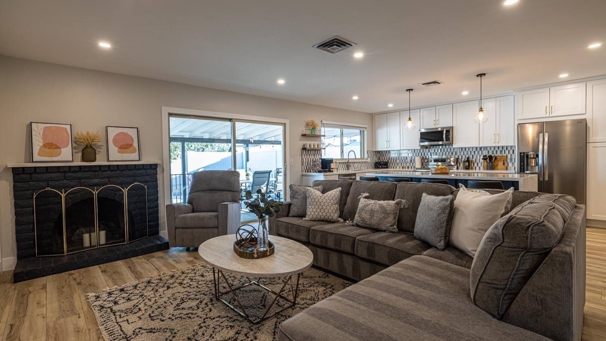 Mesa House | Open Floor Mesa Gable Vacation Home with Heated Pool by Redawning