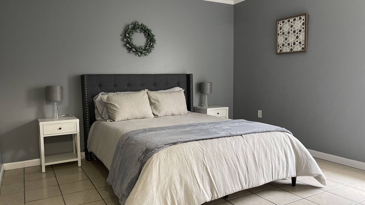 Gray Apartment | Open Floor Plan. Very Spacious 2 Bedroom Apt.