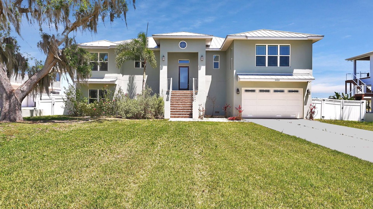 Crystal River House | Open for 2025 Scallop Season! Waterfront, 4-bedroom house in Crystal River