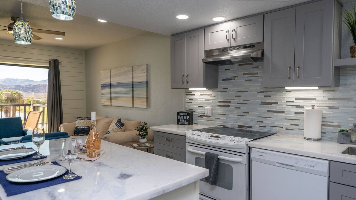 Lake Havasu City Condo | "Open NOW!" Newly Remodeled Luxury Condo. Centrally located.
