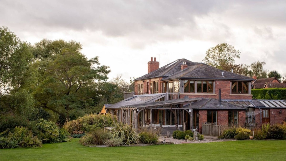 Weston under Penyard House | Open plan country home ideal for restful getaways
