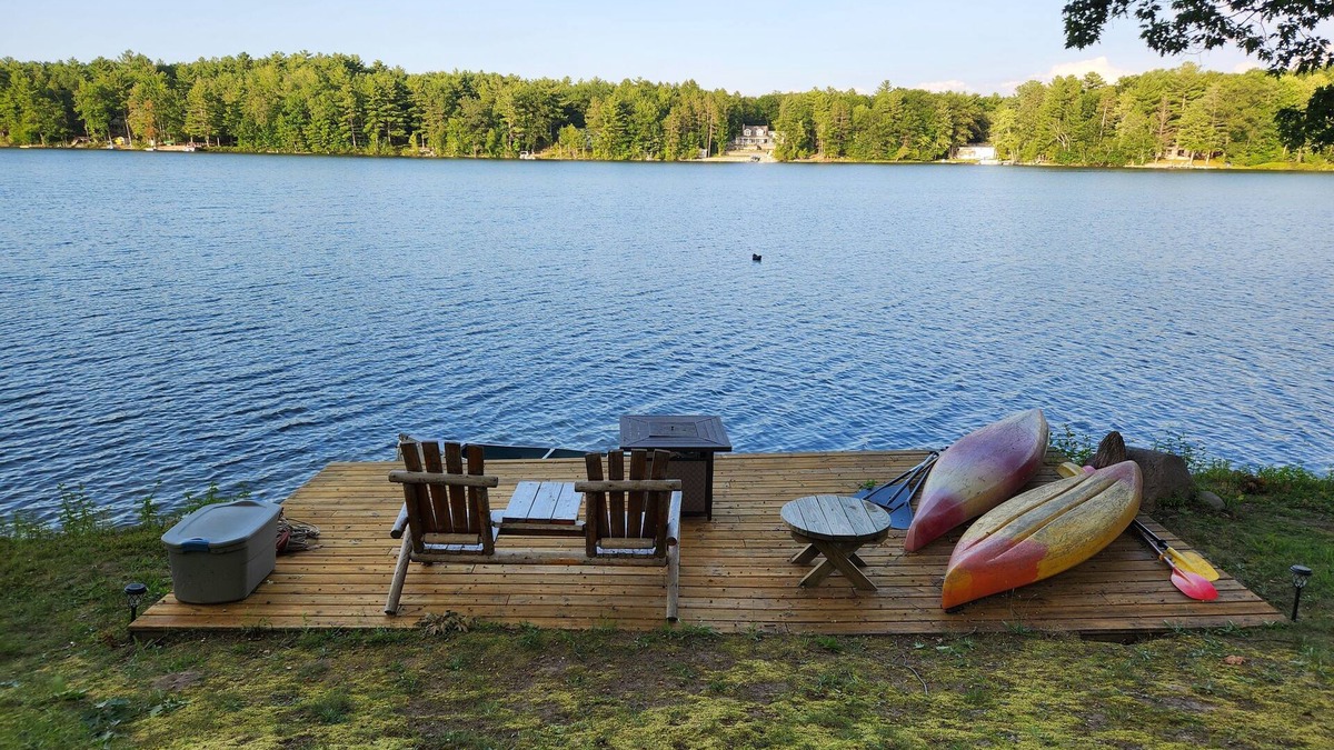 Mayfield House | OPEN Sep 7-17! Cozy House on High Lake near TC