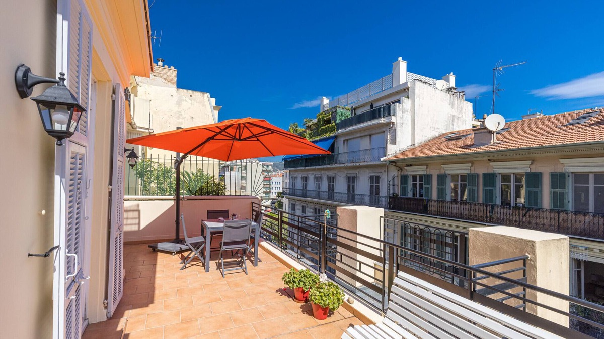 Carabacel Apartment | Open Sky Terrace Downtown Studio