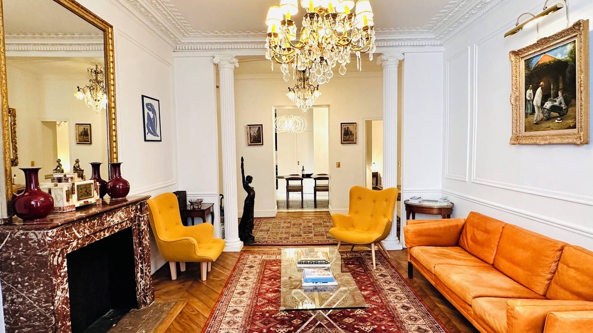 Vivienne Apartment | Opera/louvre Luxury 2bd/2bth APT With Elevator