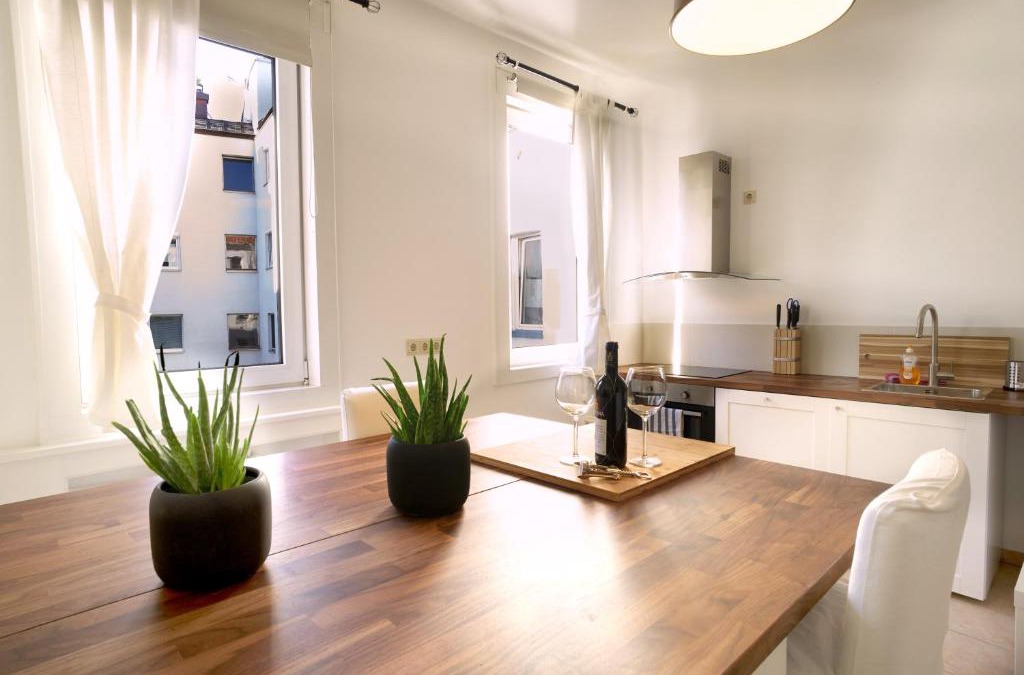 Wieden Apartment | OPERASTREET CITY CENTER Apartment "Bangkok" in Vienna