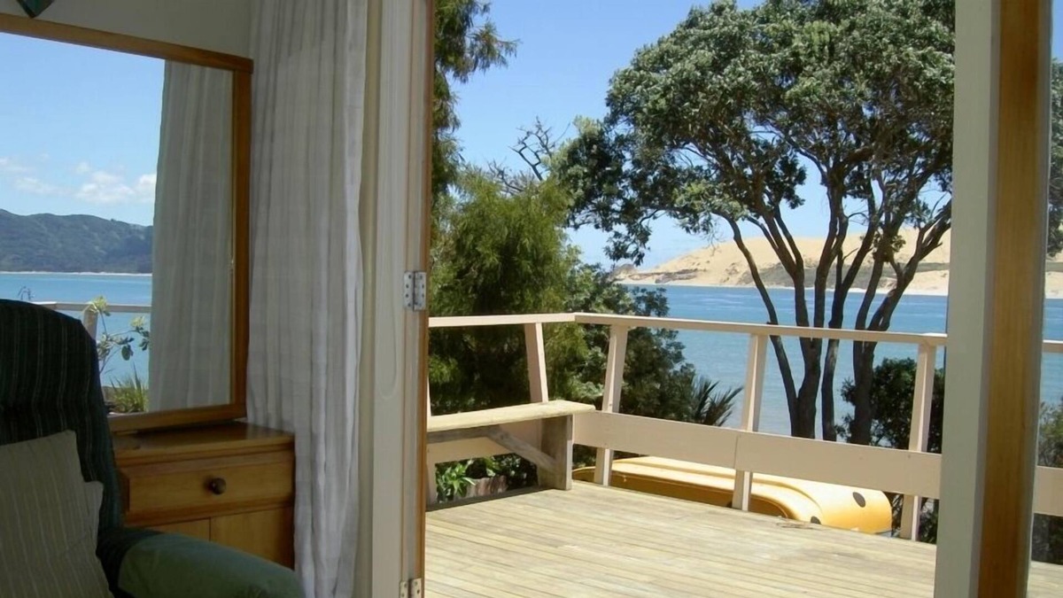 Opononi House | Opononi - Enjoy breathtaking views and ultimate relaxation