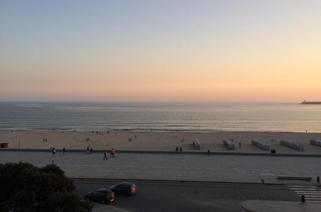 Leixões Apartment | Oporto beach apartment