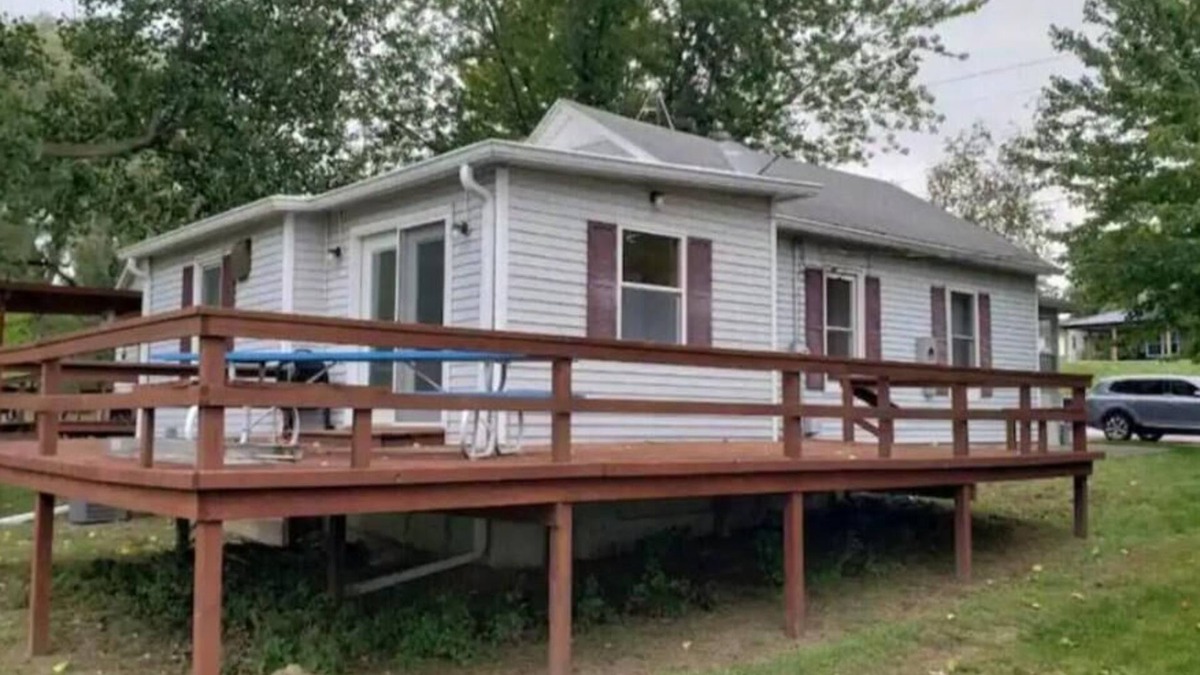Oquawka House | Oquawka Cottage With River View