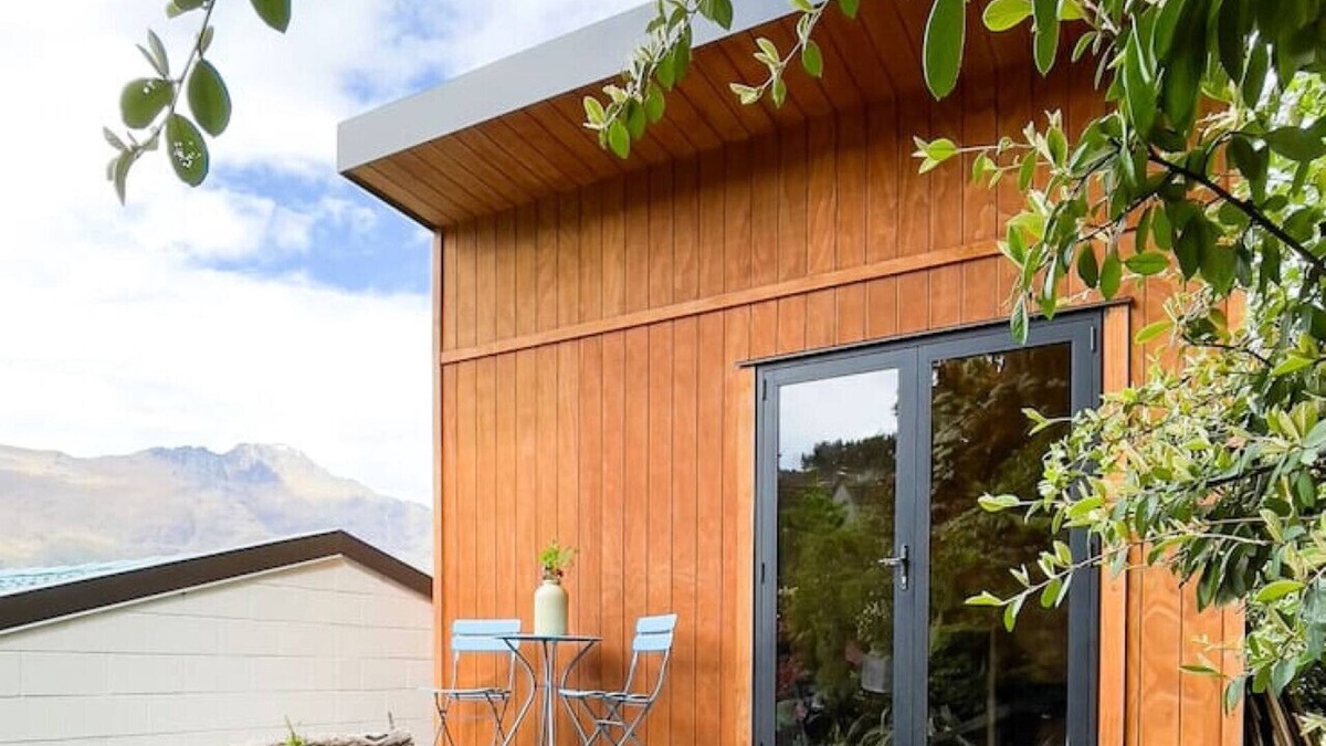 Sunshine Bay House | Ora° Retreat - Kereru Cabin - Lofted Lake Views