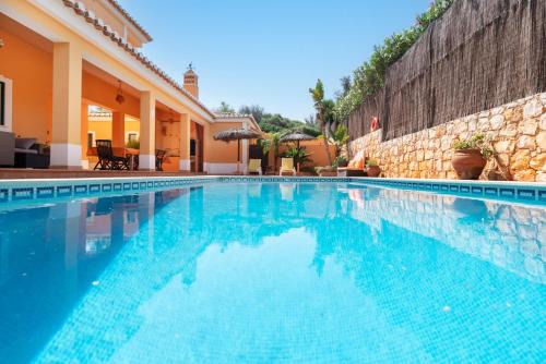 Montes de Alvor Villa | Orange Tree Villa in Alvor